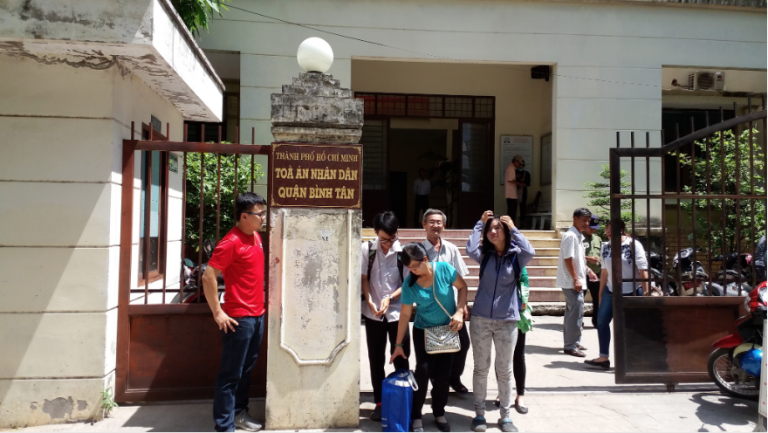 luat-su-gioi-o-quan-binh-tan