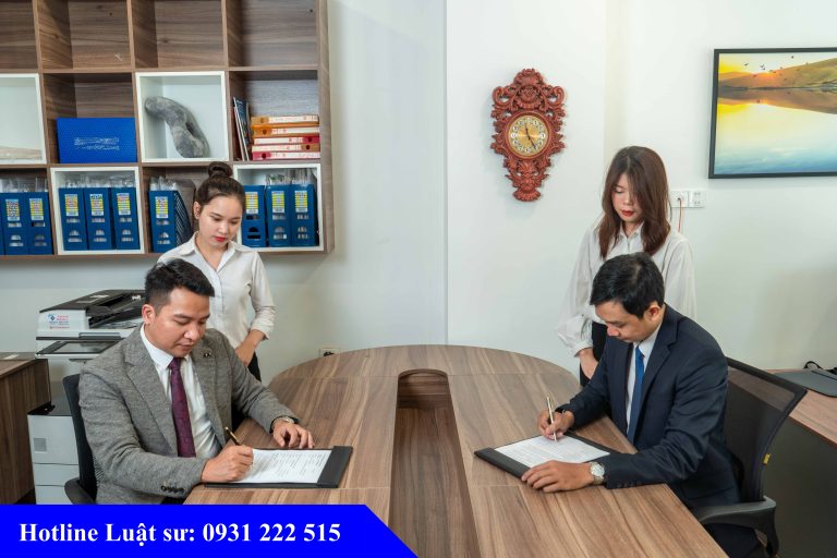 thue-luat-su-tai-tphcm