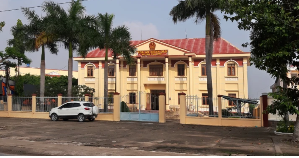 luat-su-ly-hon-tai-huyen-tan-tru