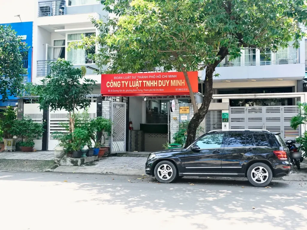 Mặt tiền và bảng hiệu Công ty Luật TNHH Duy Minh, số 35 Dương Văn An, phường Bình Trưng, TP.HCM